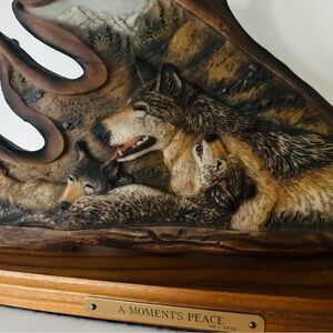 Wolf Family Sculpture